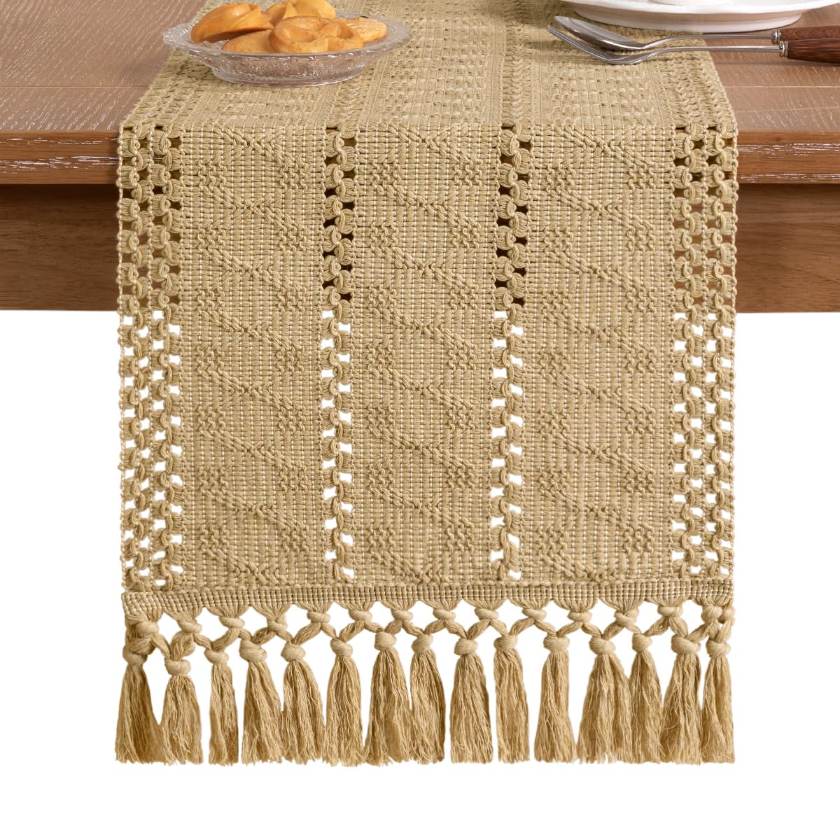 Socomi cotton linen blend close-up highlights wrinkle-free fabric for easy care and reuse