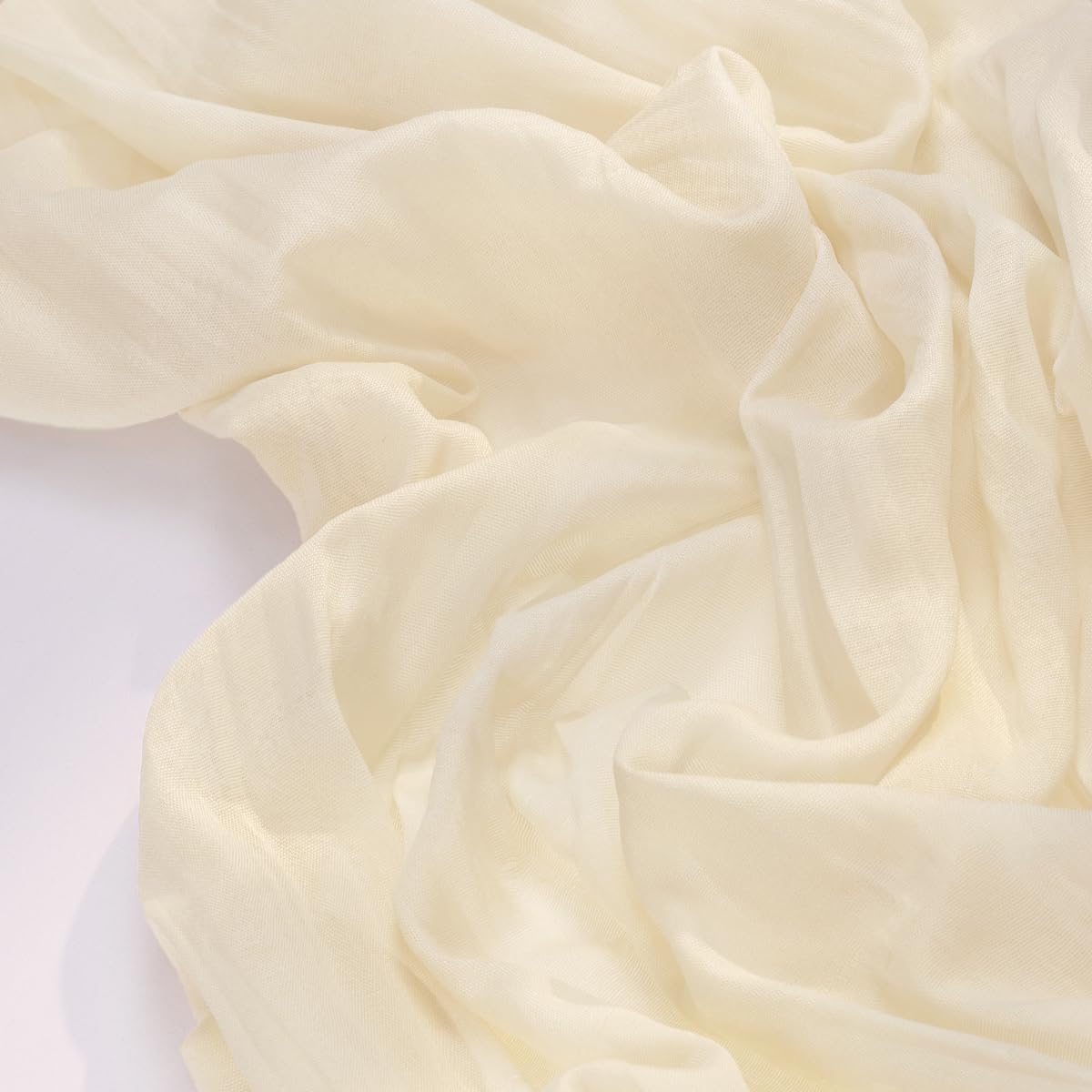 Socomi beige table runner with boho rustic vibe enhances home parties and events.