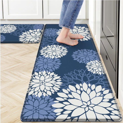 SofterCharm kitchen mat 17.3x47 blue-dahlia full view with calm blue pattern and generous surface