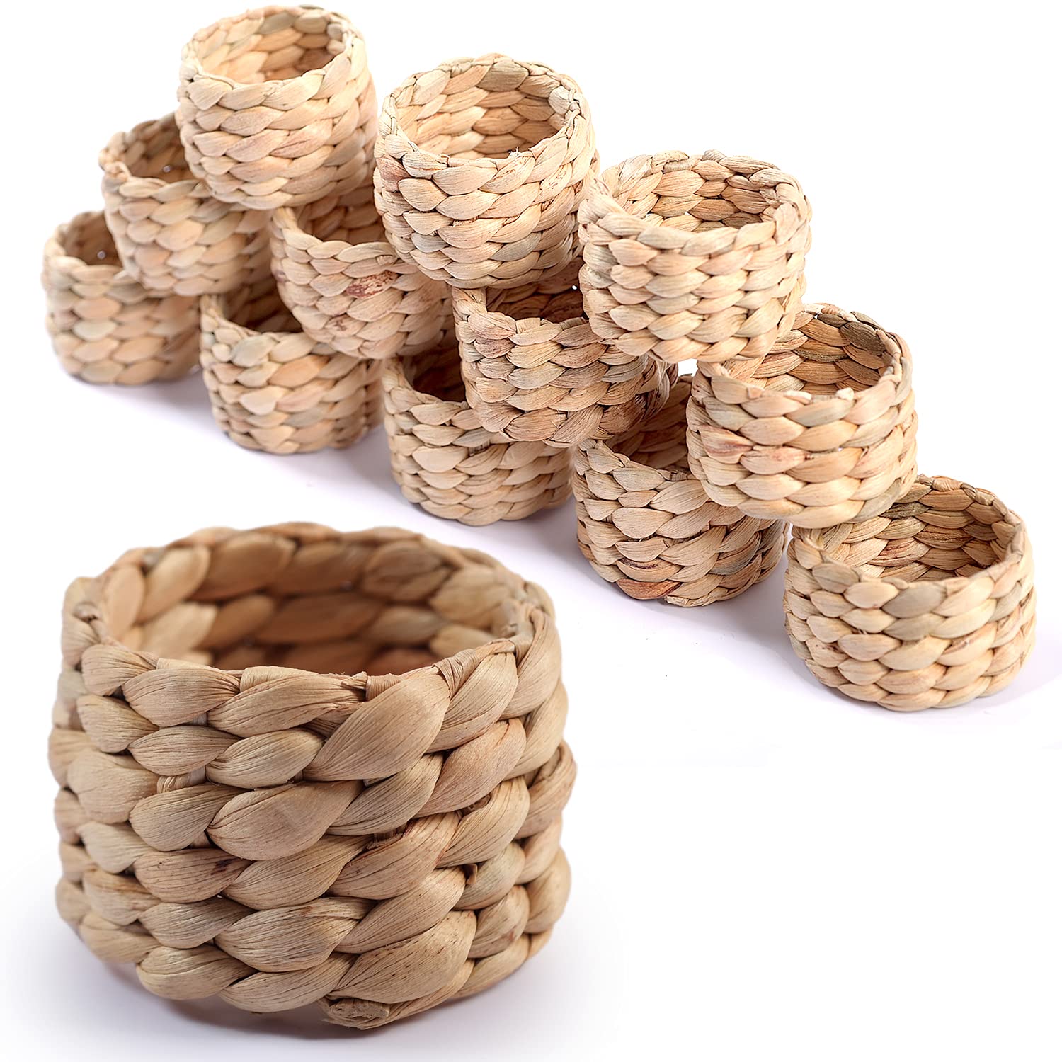 SOKFARM round napkin ring in water hyacinth adds rustic elegance and keeps napkins neatly presented.