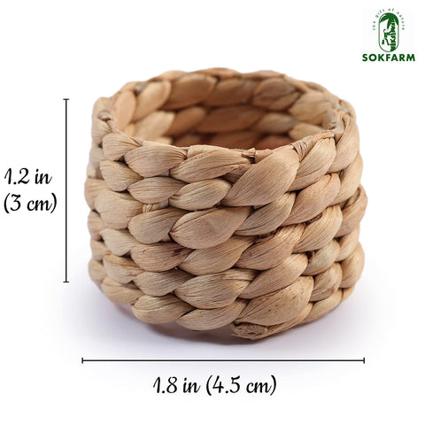SOKFARM water hyacinth napkin ring close-up shows handwoven texture and natural warmth.