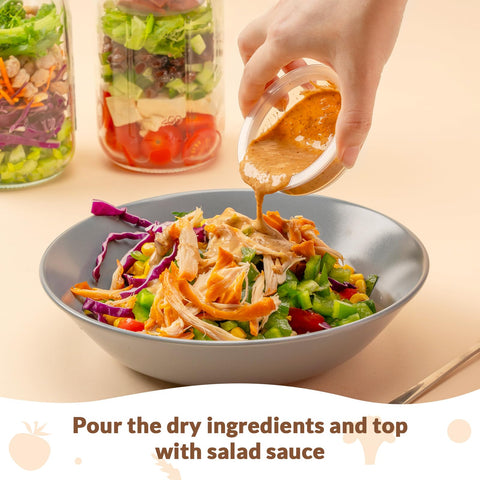 SOLIGT salad jar with leak-proof rings ensures secure shaking