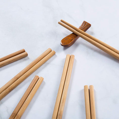 SOMOYA eco-friendly chopsticks in a practical kitchen set