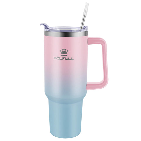 Soufull pink-blue tumbler lid close-up highlighting MagSlider seal for spill-free use.