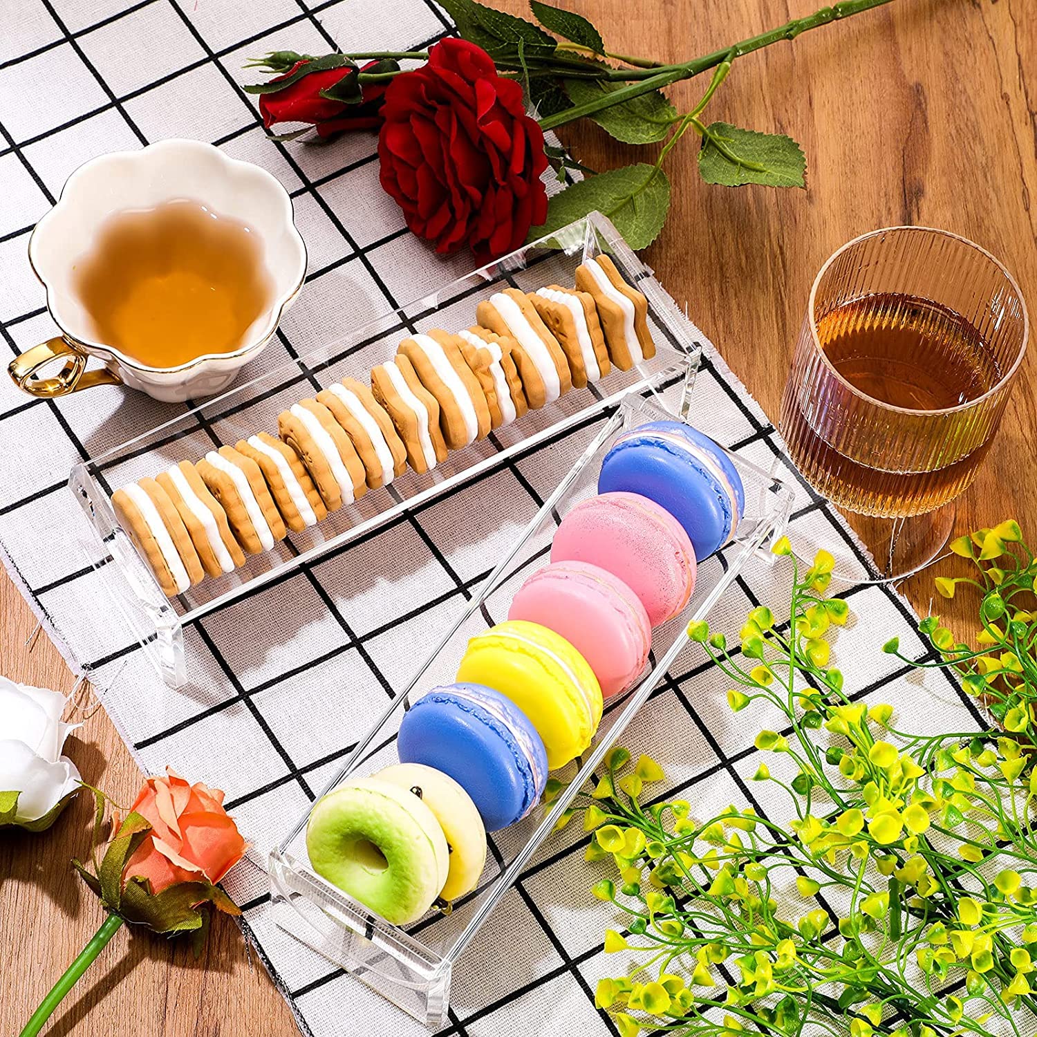 SOUJOY outdoor party display aids versatile serving at dinners and reunions.