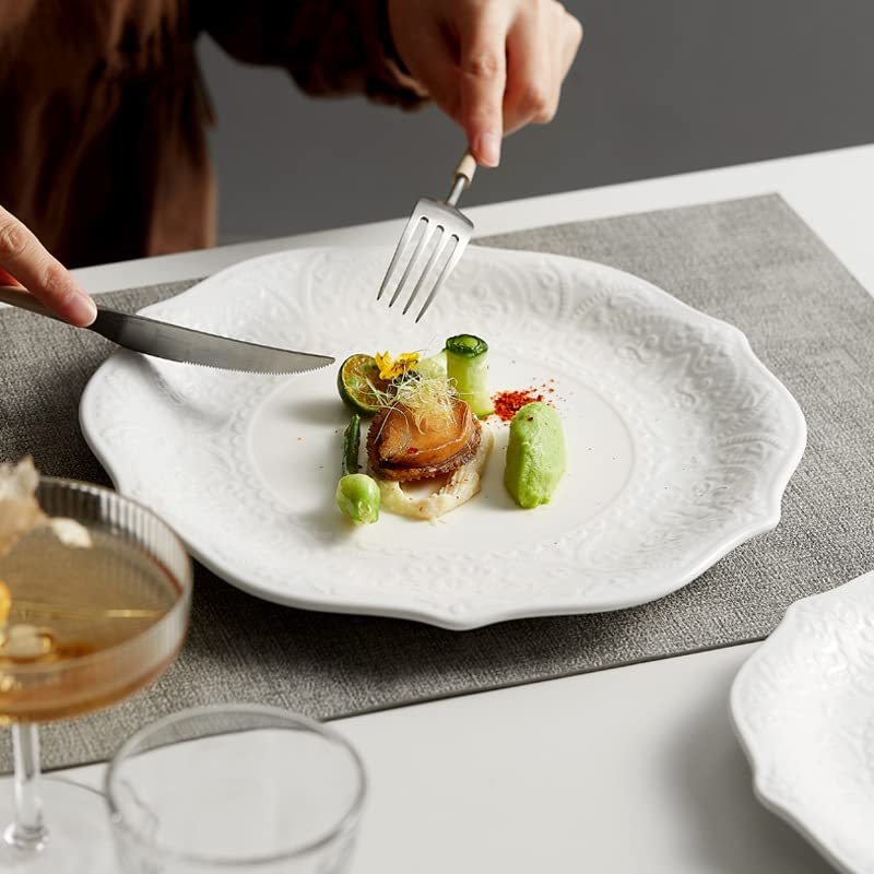 SOUJOY plate at wedding reception highlighting elegant petal edge.