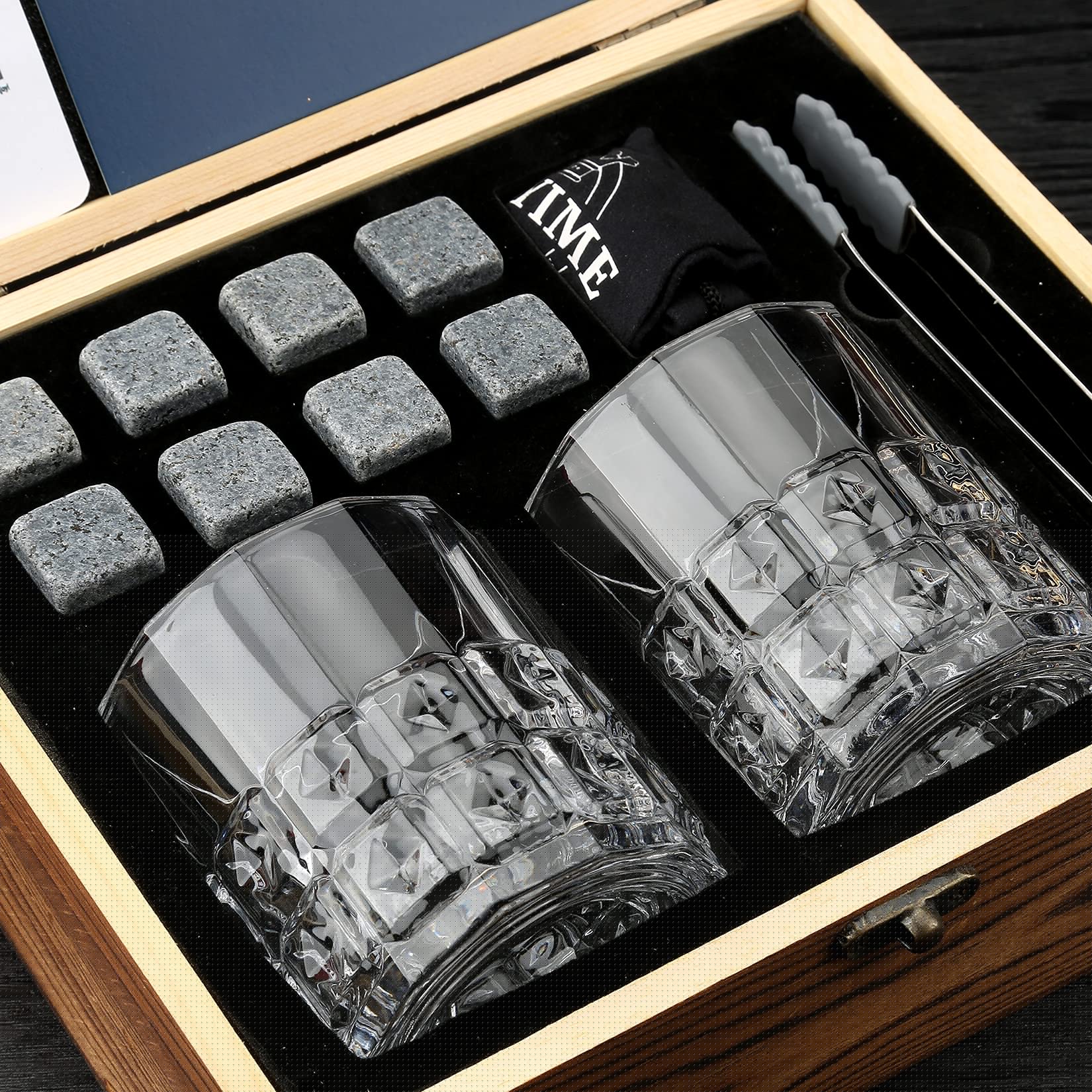 Sovyime wooden gift box adding a touch of elegance
