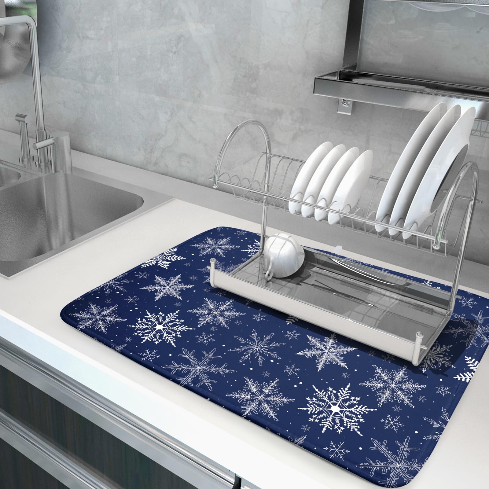 Sphragiyn absorbs up to four times its weight for quick drying.
