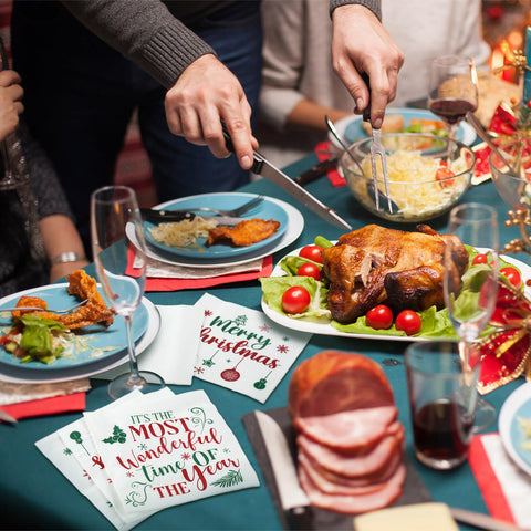 Spiareal napkins with Christmas tree design enhance festive ambience.