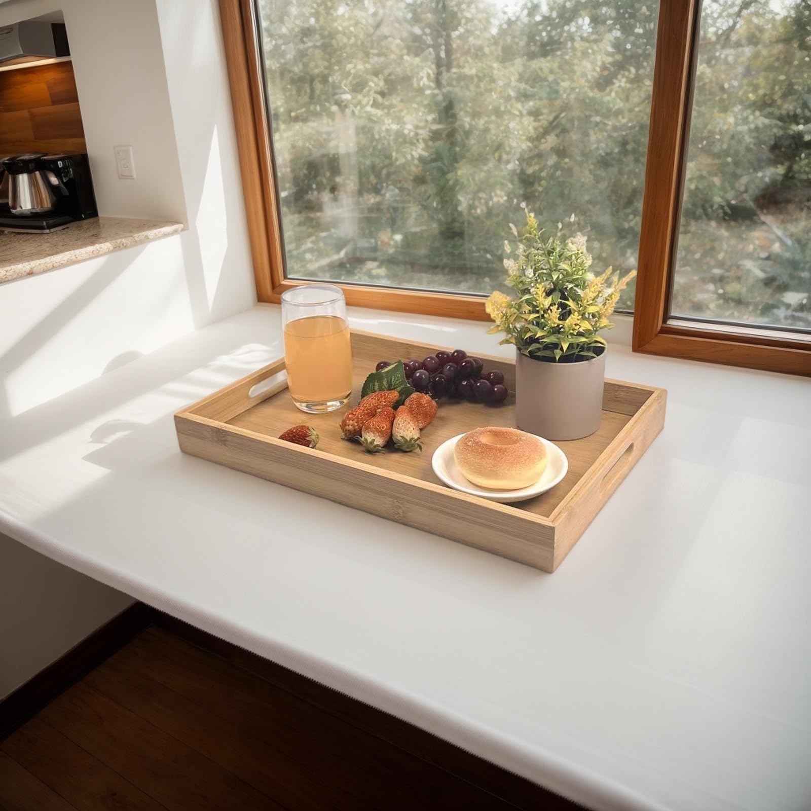 Sprieny mortise and tenon tray offers sturdy construction for daily use.