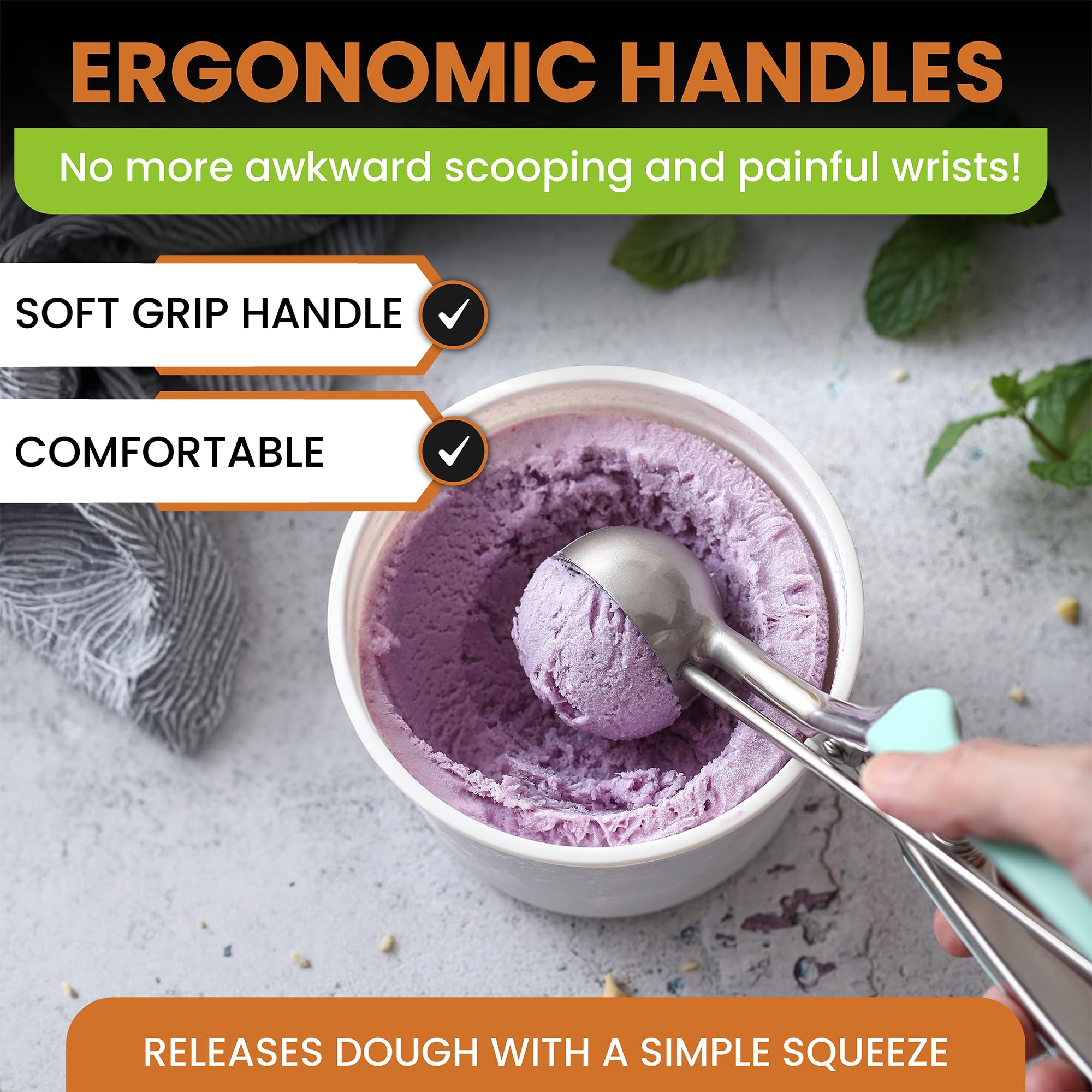Spring Chef ice cream scoop with wiper for smooth release
