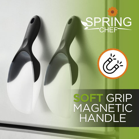 Spring Chef magnetic-ice-scoop-freezer-friendly keeps hands cool during use.