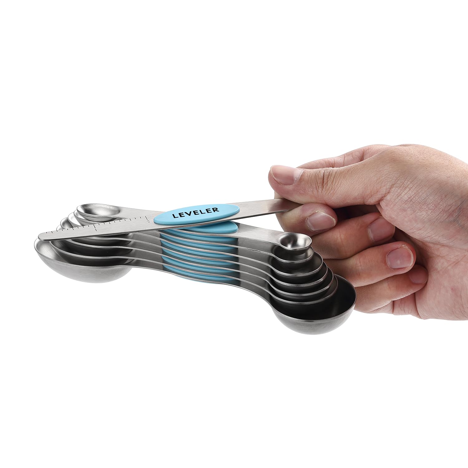 Spring Chef dishwasher-safe design simplifies cleanup after cooking.