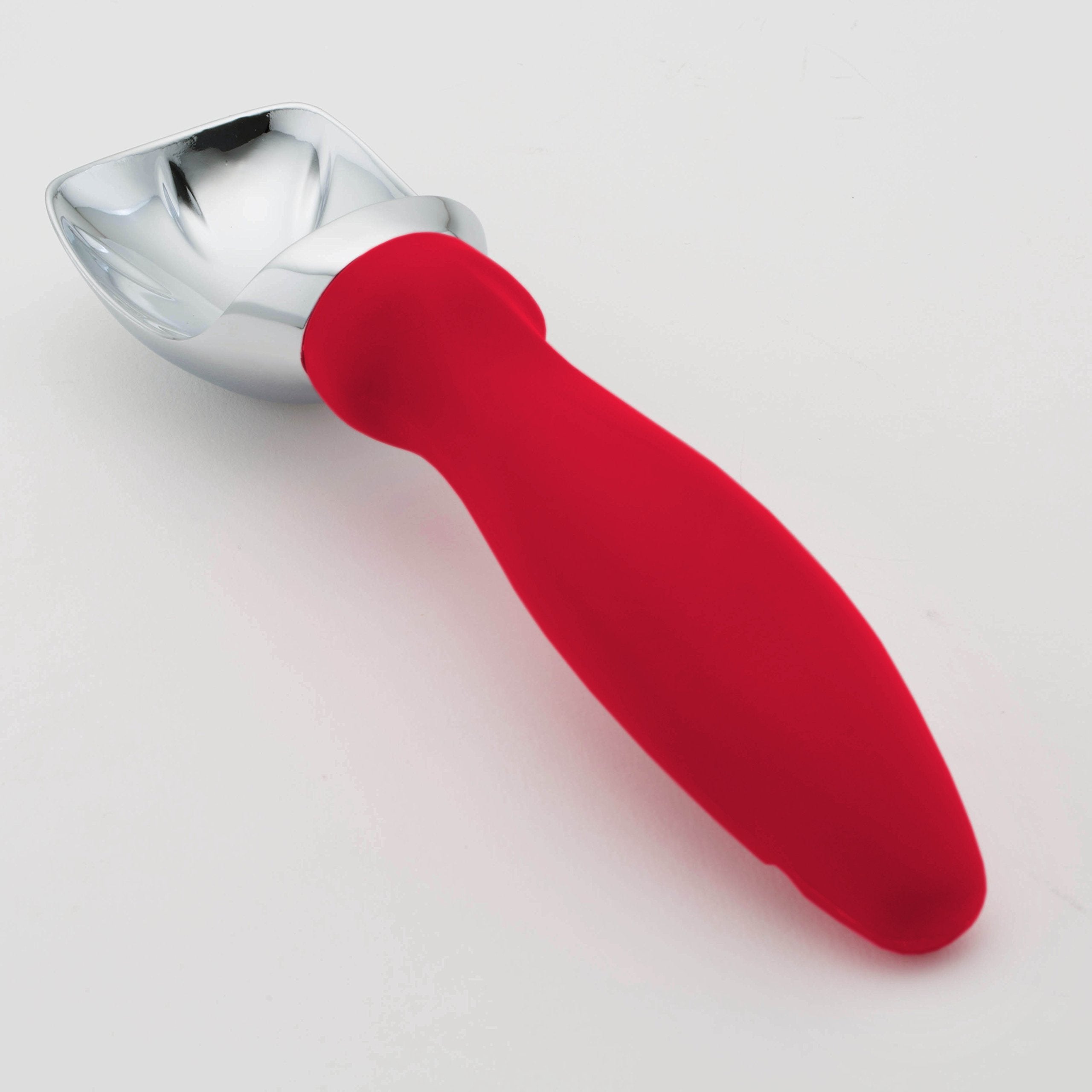 Spring Chef in cone or bowl delivers clean scoops and neat presentation