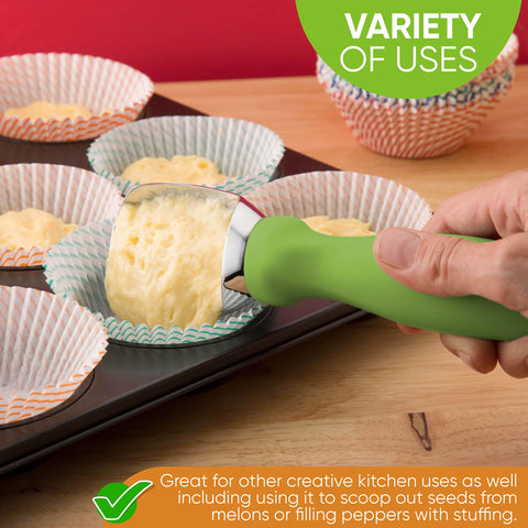 Spring Chef scoop with lid notch lifts container lids.