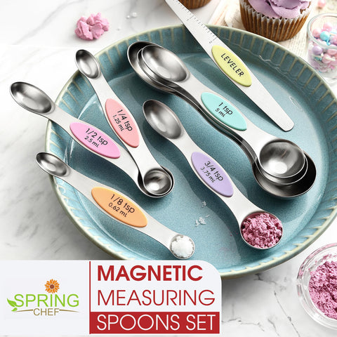 Seven spoons plus leveler cover common kitchen measurements.
