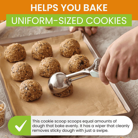 Spring Chef versatile scoop ideal for cookies, meatballs, cupcakes.