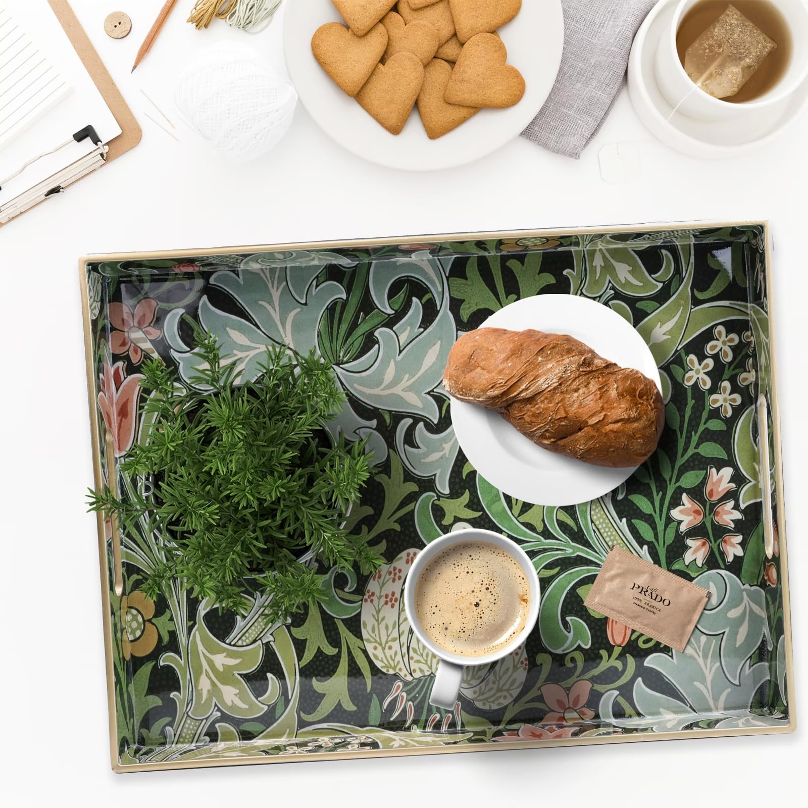 Spsyrine plastic tray in blue decor offers lightweight daily use.