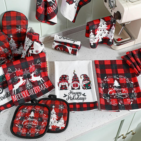 Sratte red-black buffalo plaid decor adds festive charm to any kitchen.