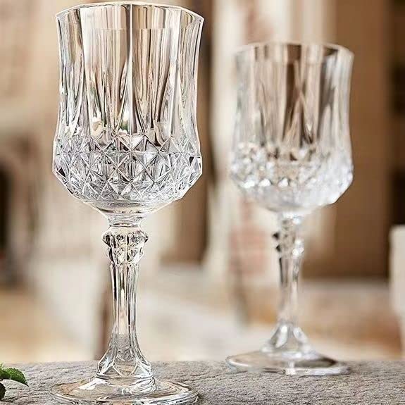Srgeilzati glasses on a dining table with a glamorous presentation.