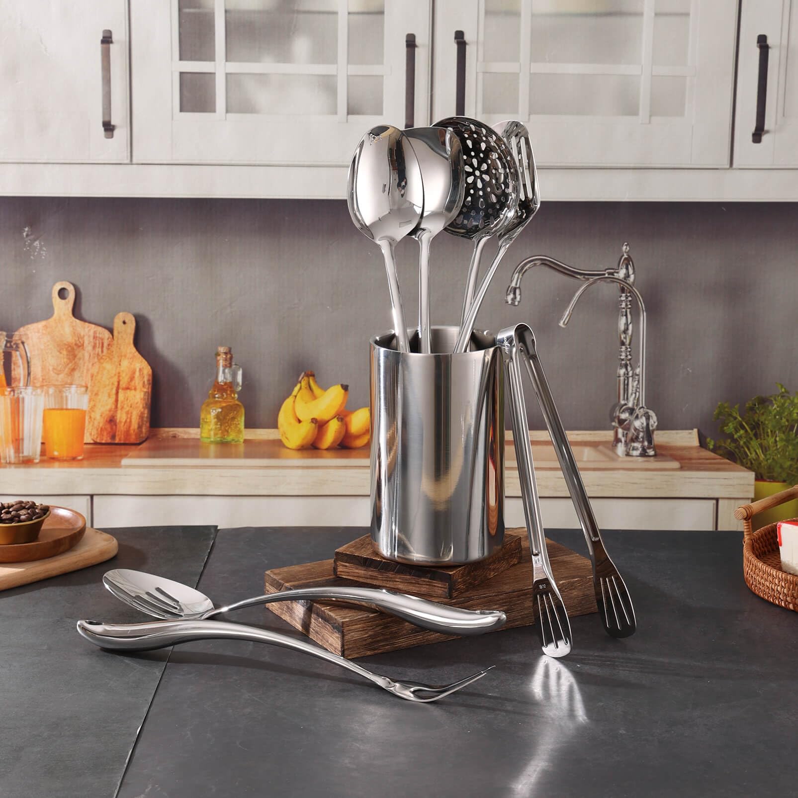 Standcn countertop organizer highlights durable, rust-resistant construction