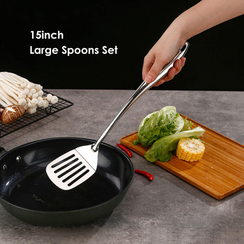 Standcn large spoon with long handle for easy stirring.