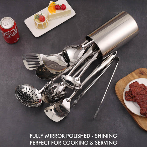 Standcn solid spatula turner built for sturdy flipping and sautéing.