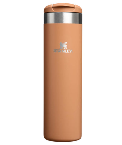 Stanley AeroLight Transit Bottle with closed lid for leakproof on-the-go hydration.