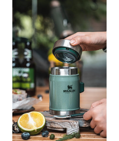Stanley Hammertone green food jar packs compactly for travel.