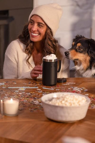 STANLEY drink-through lid helps prevent splashes during travel and outdoor adventures.