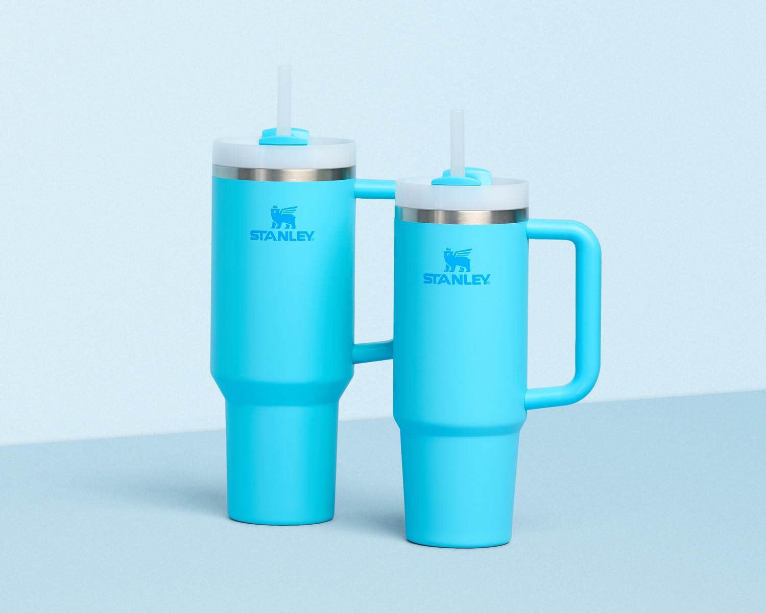 Stanley Quencher dishwasher-safe tumbler and lid for quick cleaning.