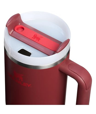 STANLEY FlowState lid with three positions resists splashes and simplifies refills.