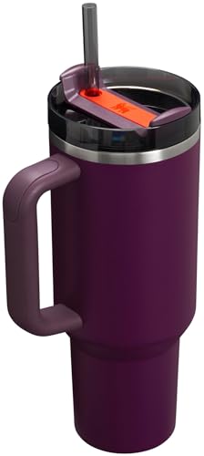 FlowState three-position lid enables flexible sipping.