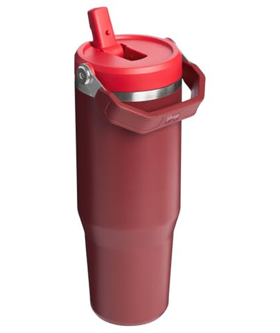 Built-in straw on STANLEY IceFlow 2.0 supports one-handed hydration.