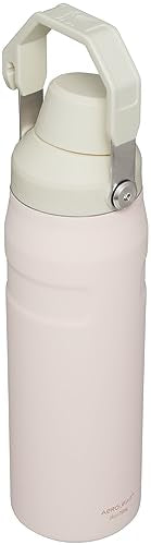 STANLEY IceFlow Fast Flow bottle wide mouth simplifies ice filling and easy cleaning.