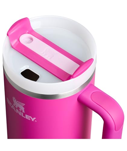 FlowState lid with rotating cap reduces splashes during travel.