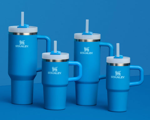 Stanley Quencher H2.0 40 oz Azure travel-ready for day trips.