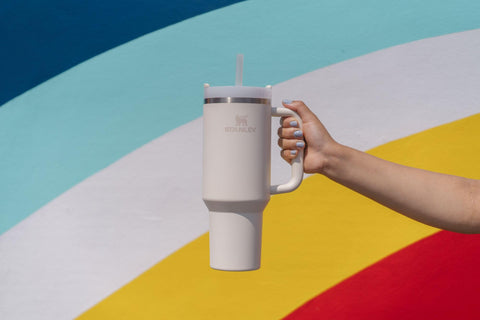 STANLEY Quencher H2.0 40oz, dishwasher-safe for easy cleaning
