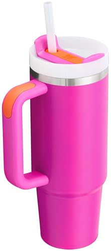 Stanley Quencher H2.0 with ergonomic handle for easy carrying.