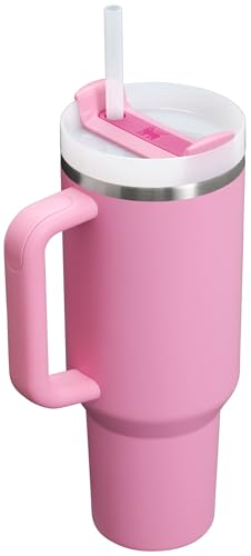 Stanley Quencher H2.0 FlowState lid with three positions resists spills.