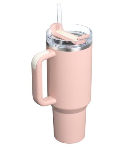 STANLEY Quencher H2.0 handle close-up shows comfort-grip for effortless carrying.