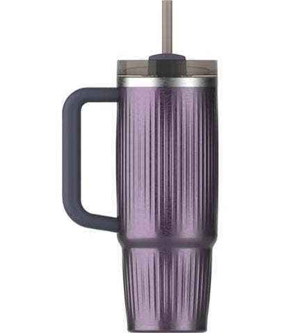 Narrow-base STANLEY Quencher H2.0 fits most cup holders