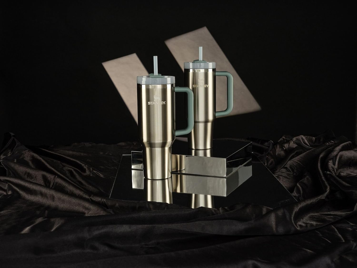 Durable stainless steel shell of STANLEY Quencher H2.0 designed for rugged use