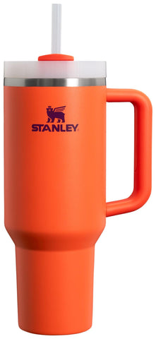STANLEY Quencher H2.0 tumbler with handle for easy portability and everyday hydration.