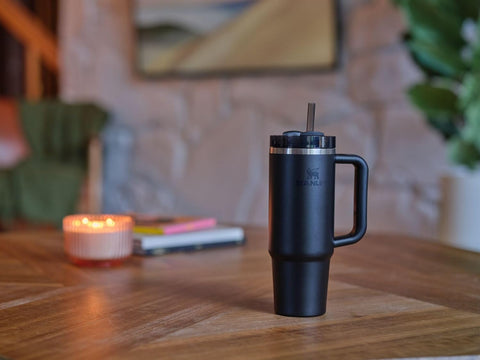 Dishwasher-safe design simplifies cleanup after workouts, commutes, or travel