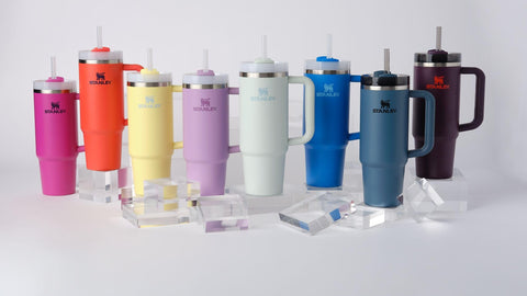 Leak-resistant lid keeps drinks secure during travel