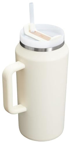 Side view of STANLEY Quencher H2.0 64oz highlighting durable insulation and build.