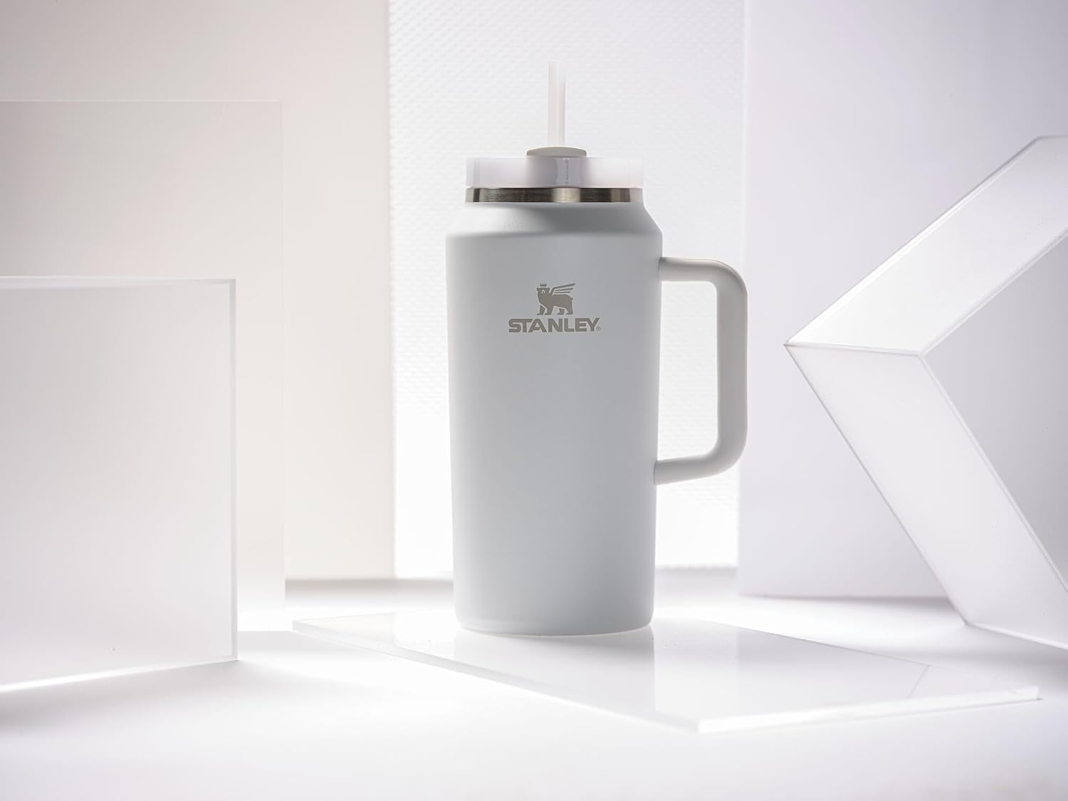 STANLEY Quencher H2.0 dishwasher-safe for quick cleanup