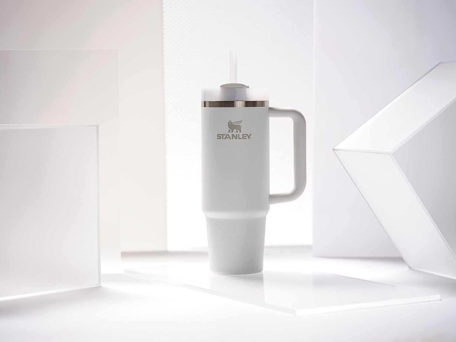 Stanley Quencher H2.0 dishwasher-safe for easy cleanup.