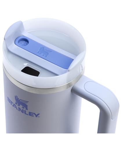 STANLEY Quencher H2.0 FlowState lid offers three positions for versatile sipping.